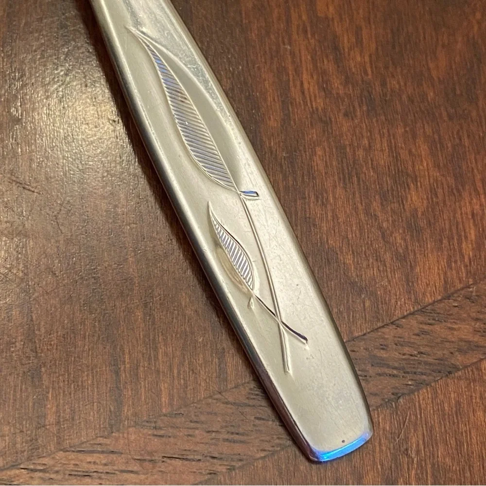 Rogers Cutlery Whispering Leaves Pattern Stainless Steel Tablespoon MCM